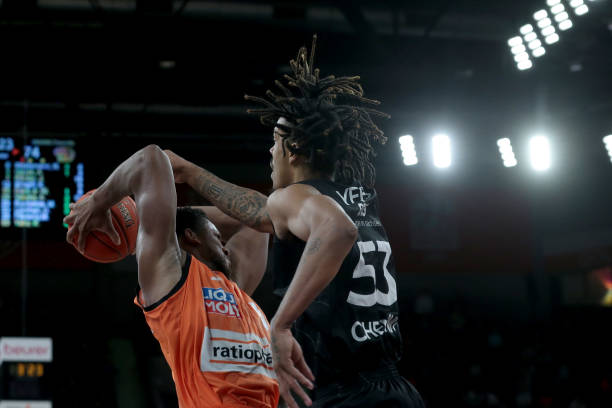 包括意大利 包括意大利