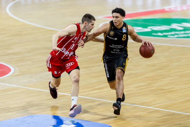 稳定门将对 稳定门将对